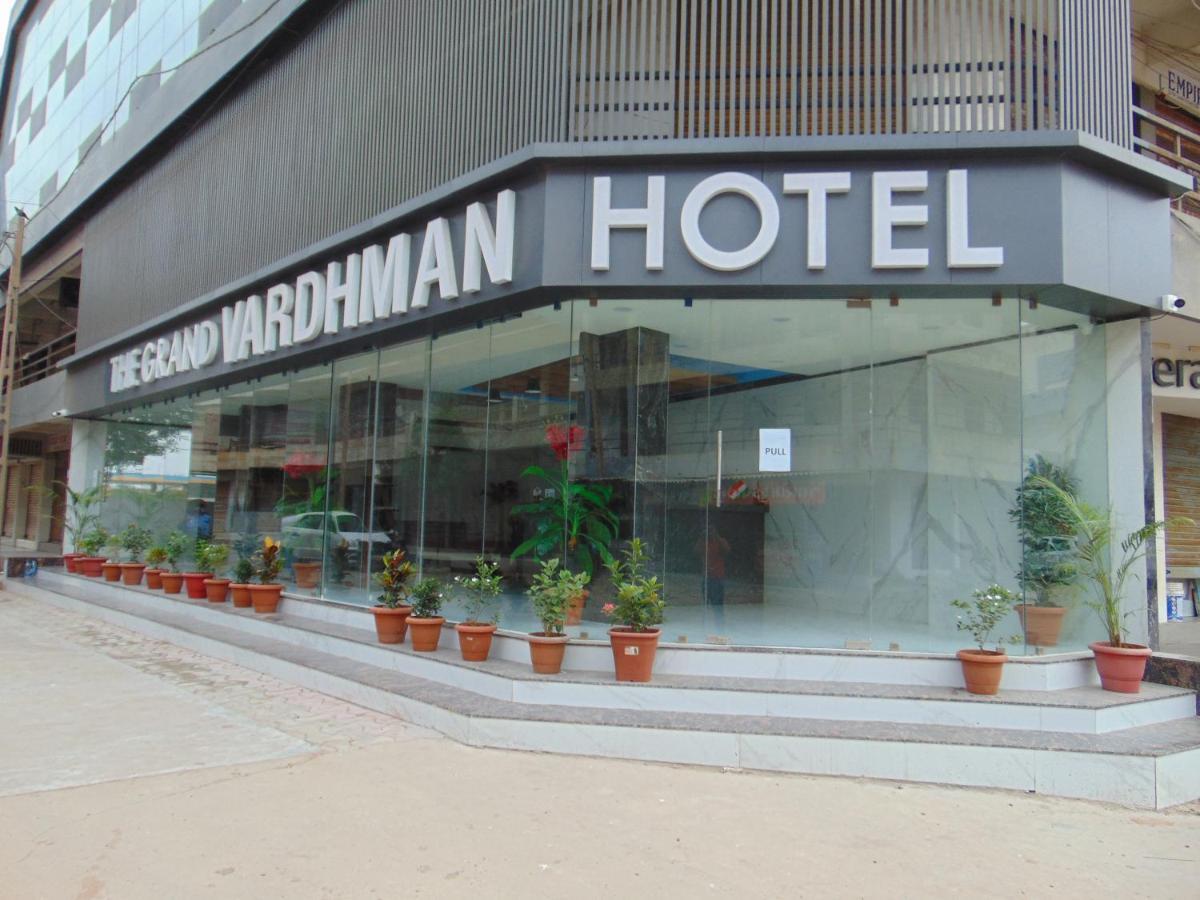 The Grand Vardhman Hotel Morbi Exterior foto