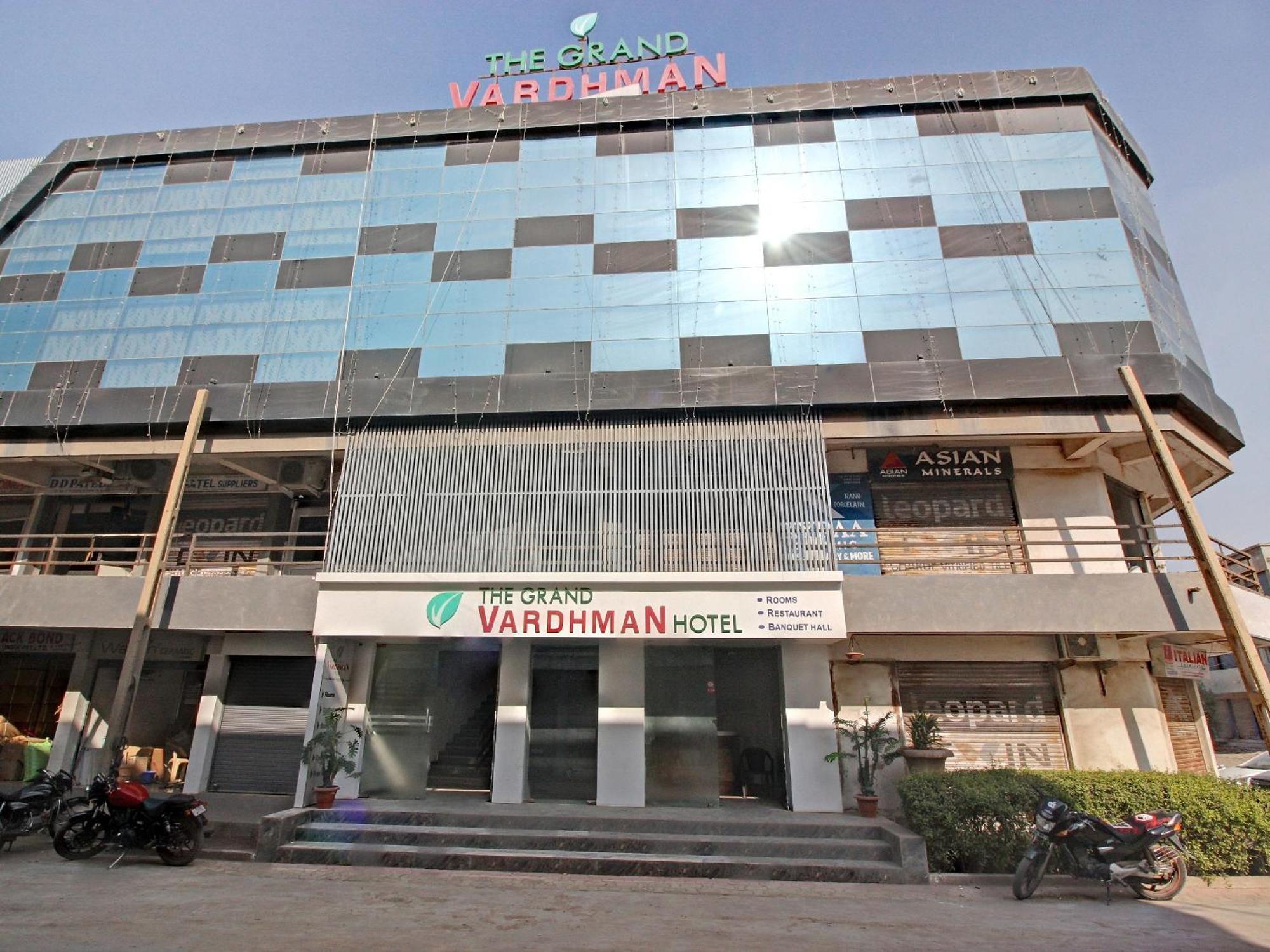 The Grand Vardhman Hotel Morbi Exterior foto