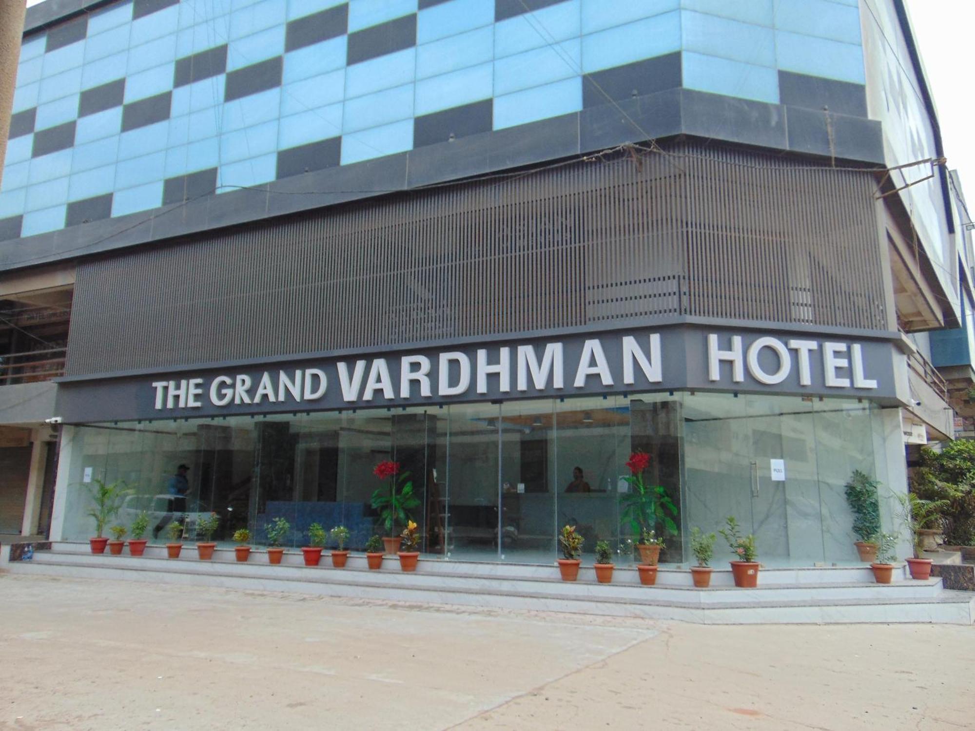 The Grand Vardhman Hotel Morbi Exterior foto